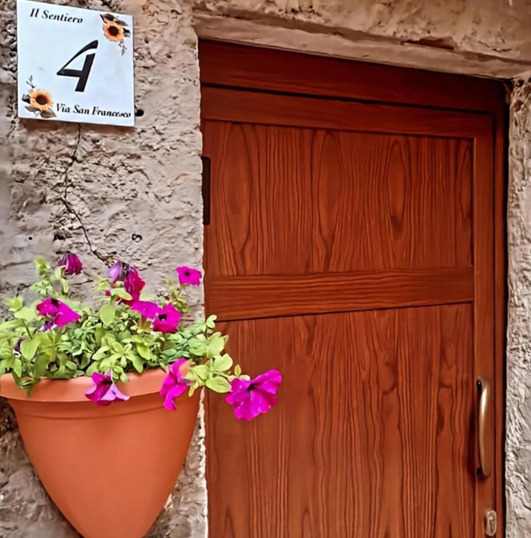 Appartement Il Sentiero à Poggio Bustone Extérieur photo