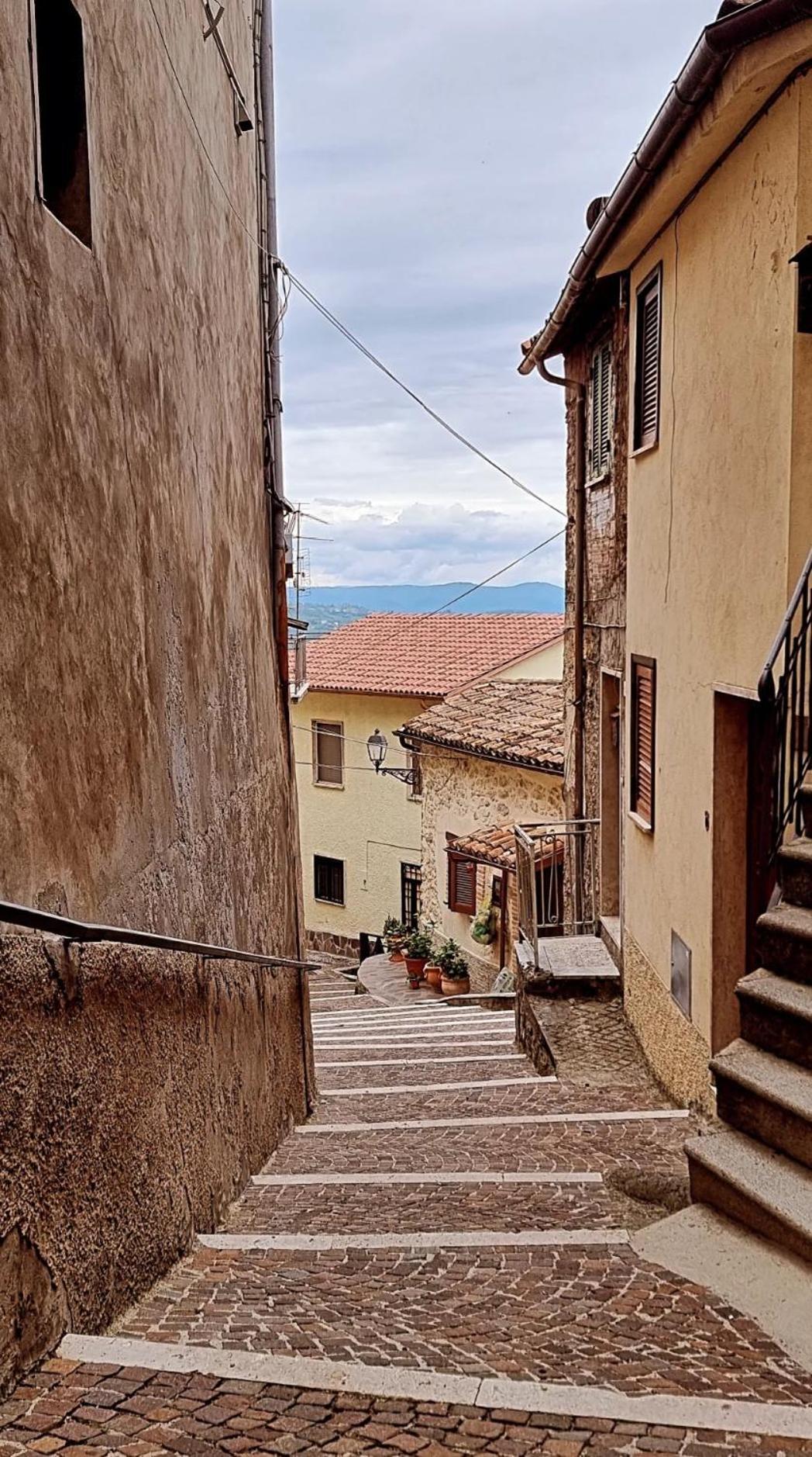 Appartement Il Sentiero à Poggio Bustone Extérieur photo